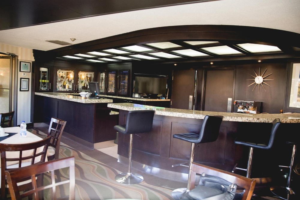 Admiral Inn Hamilton Main image